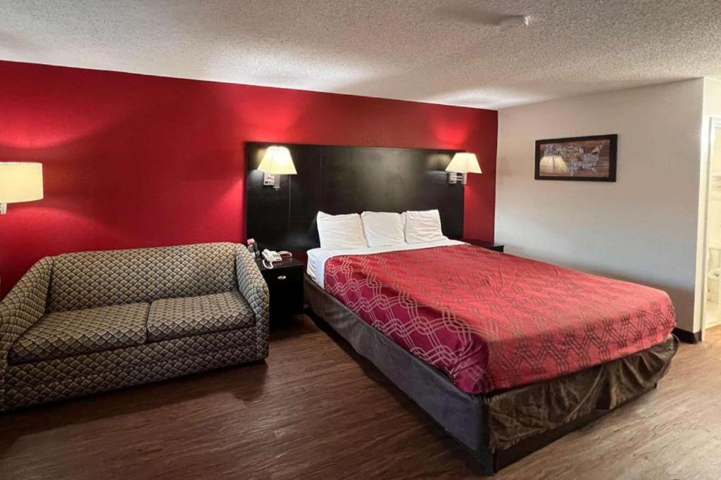 Econo Lodge Inn & Suites I-20, Exit 73 Tuscaloosa Exterior photo